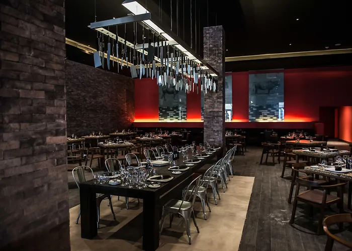 Resort Royalton Riviera Cancun, An Autograph Collection & Casino (adults Only)