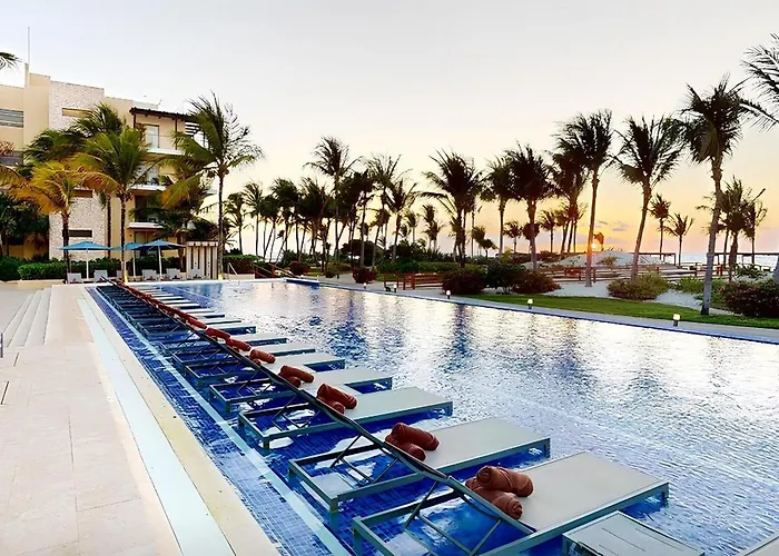 Resort Royalton Riviera Cancun, An Autograph Collection & Casino (adults Only)