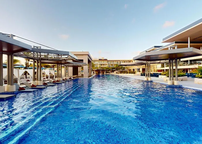 Resort Royalton Riviera Cancun, An Autograph Collection & Casino (adults Only)