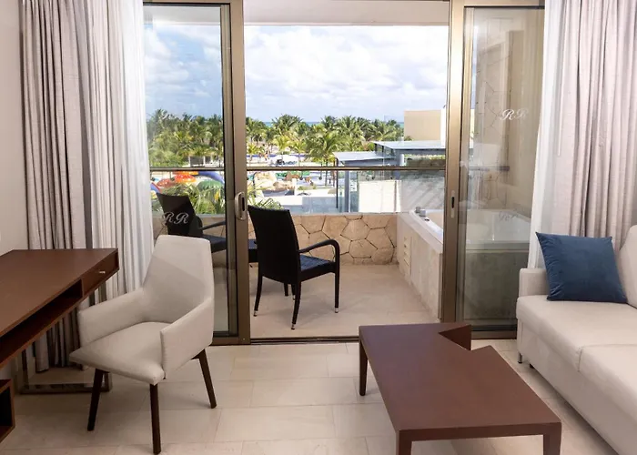Resort Royalton Riviera Cancun, An Autograph Collection & Casino (adults Only) 5*